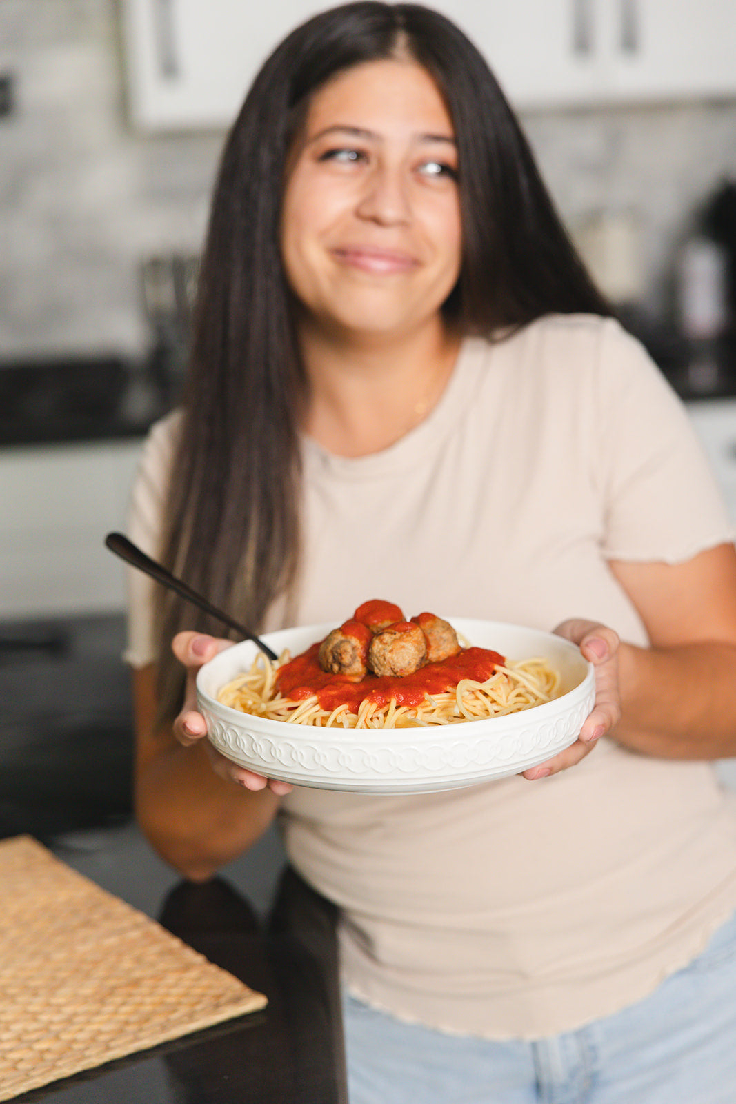 Annovero Pasta Bowl Plates | Microwavable Oven Safe | 40 Oz Capacity | Set of 4 | White